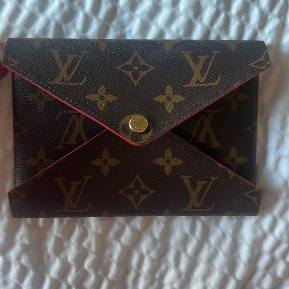 Louis Vuitton Handbags - Luis Vuitton Pouch - medium size